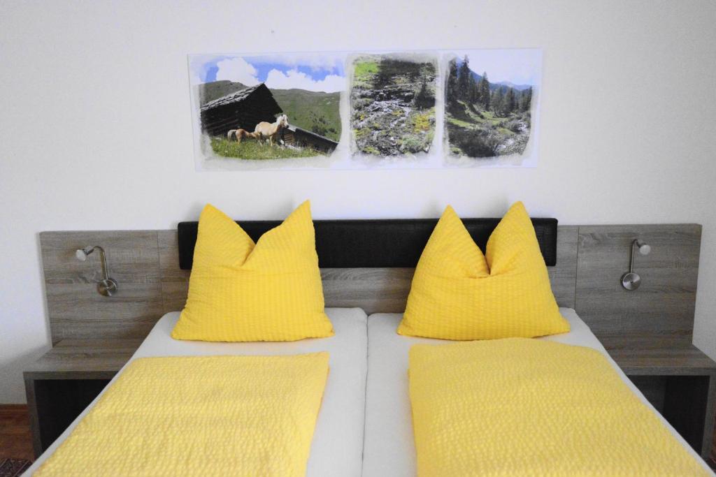 Gaestehaus Zwischenberger Obervellach Room photo